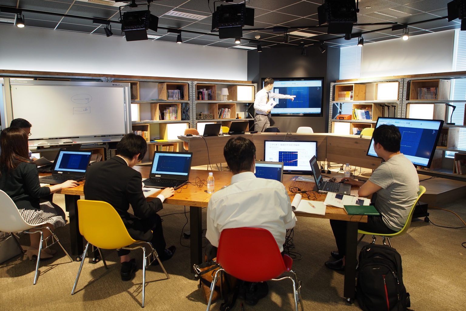 トレーニング開催予定のご案内 10月〜（Abaqus/Standard&Explicit, Abaqus/CAE, Isight ...