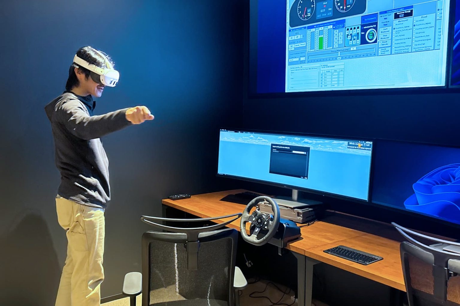 最新デジタル技術 体験型施設「dSPACE XiLSルーム」誕生ソフトウェア開発の効率化と人材育成を推進 | Progresstech Blog